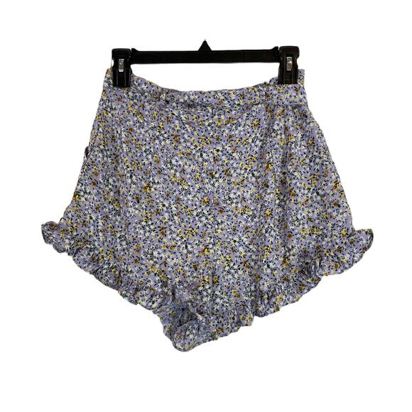 Lulu's shorts purple floral printed ruffled S - Picture 4 of 5
